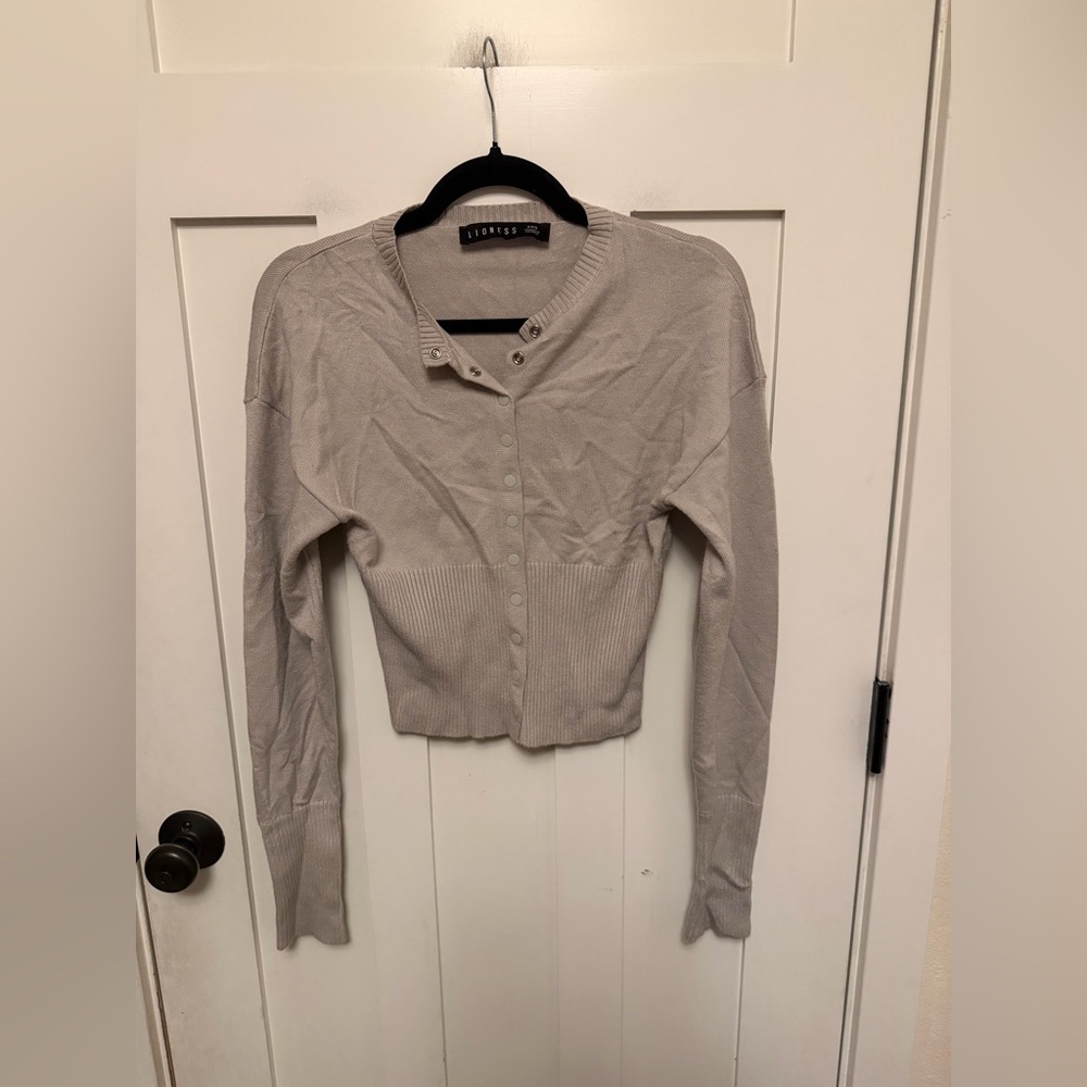 Lioness Head in the Clouds Crewneck Cardigan size XXS Neutral Soft - Picture 4 of 10